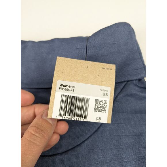 Nike Women's Running Therma-Fit Turtleneck - Picture 4 of 6